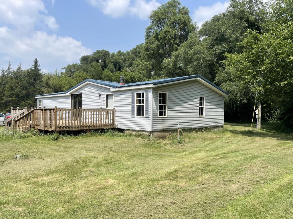 13830 Riverside Drive, Constantine township