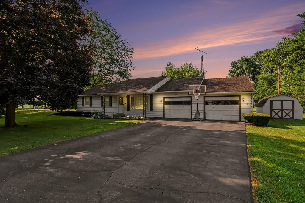 1025 Clausen Avenue, Three Rivers city
