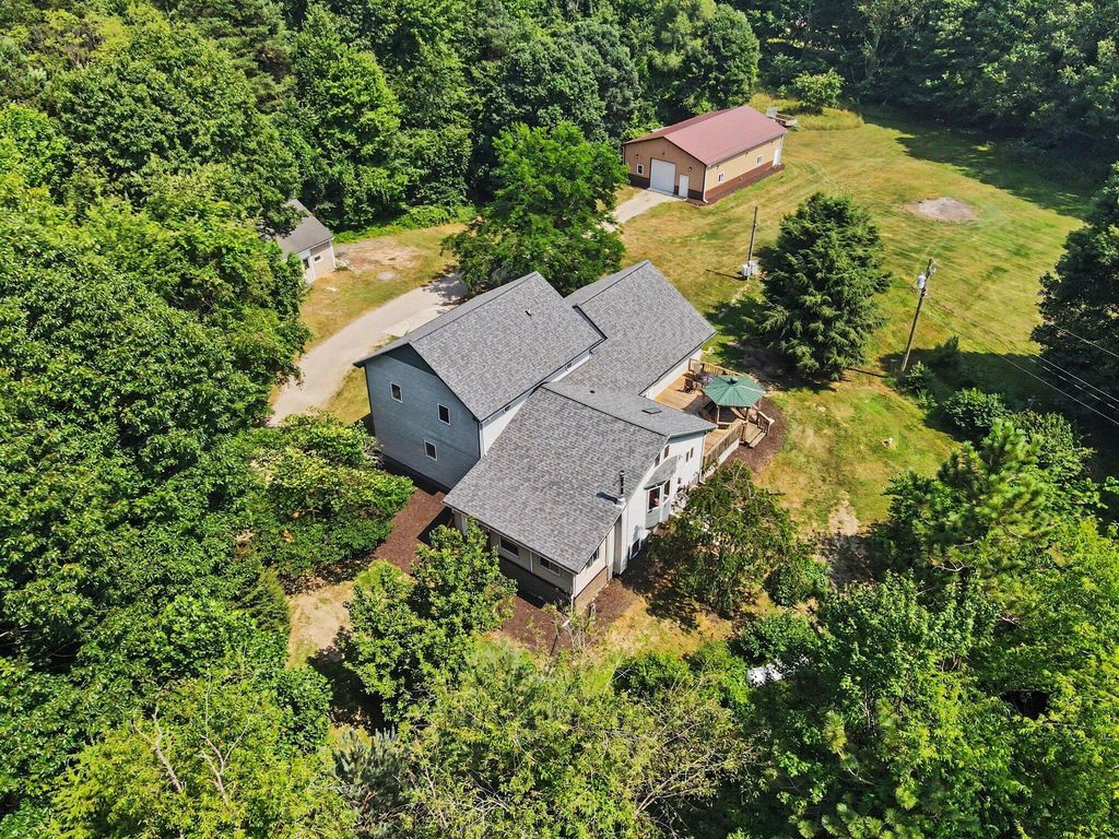 19601 68th Street, Geneva township