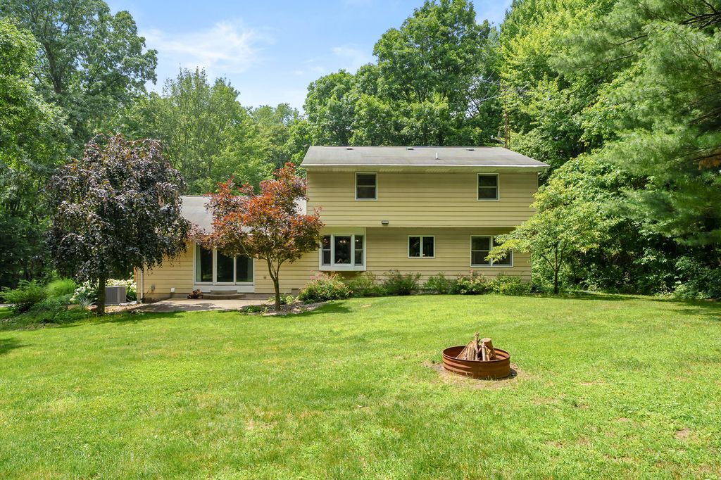 2910 N 5th Street, Oshtemo charter township