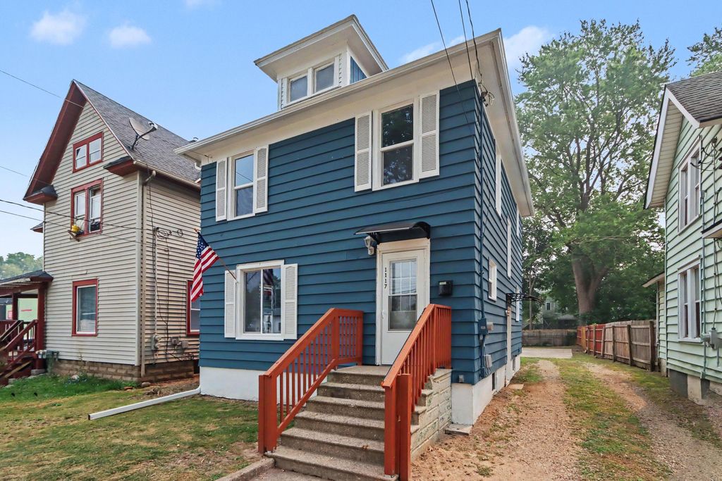 1117 Mills Street, Kalamazoo city
