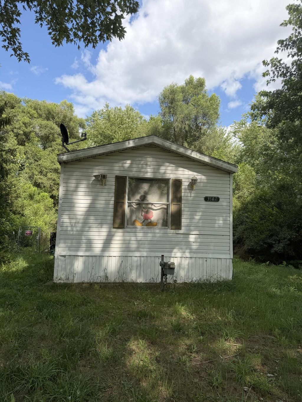 3547 Sechler Drive, Leoni township