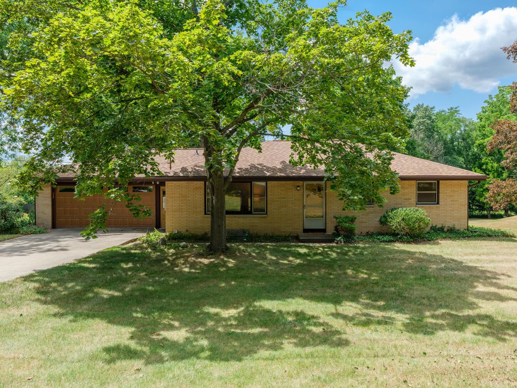 9169 N Riverview Drive, Cooper charter township