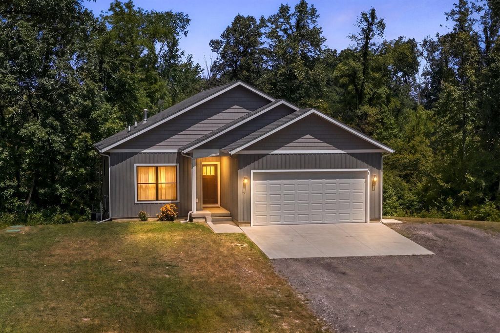 8830 Cory Drive, Orangeville township