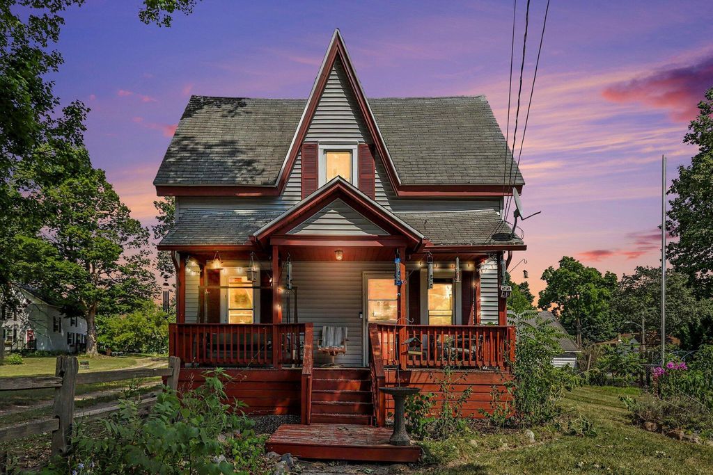 48 Burgess Drive, Galesburg
