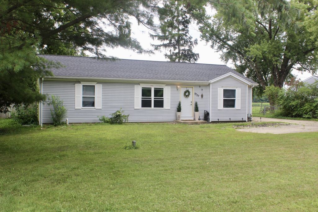 9737 S Sprinkle Road, Pavilion township