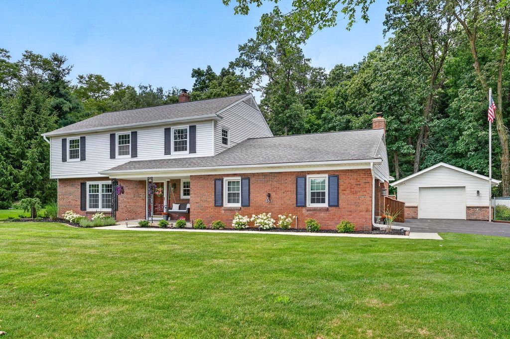351 W Ridge Circle, Oshtemo charter township