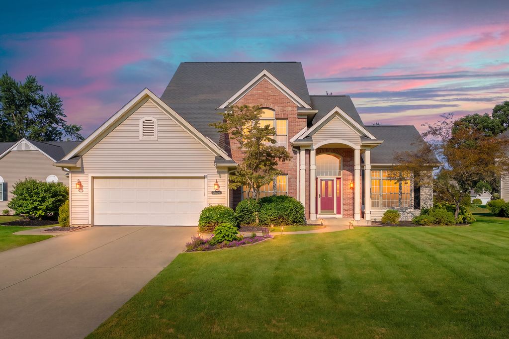 7654 Dunross Drive, Portage city
