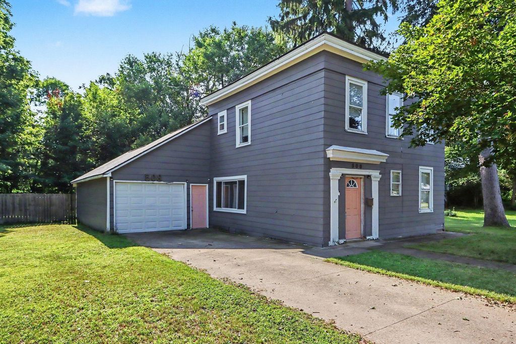508 N Niles Street, Paw Paw village