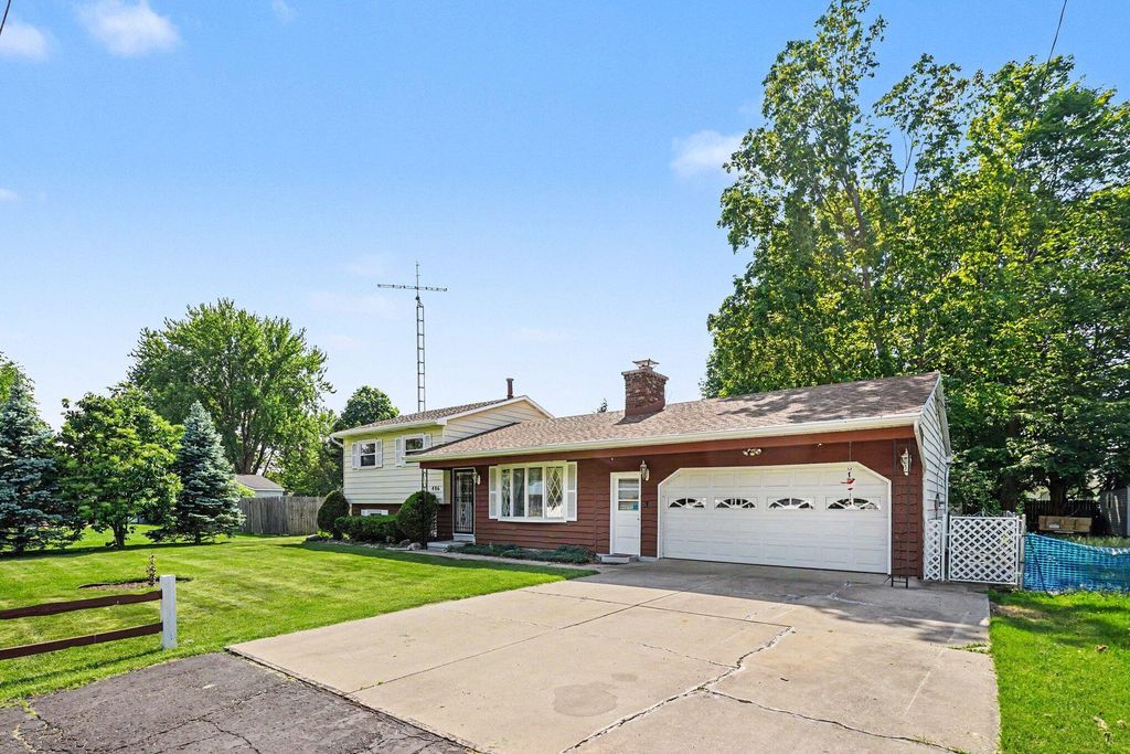 406 Woodlark Drive, Galesburg city