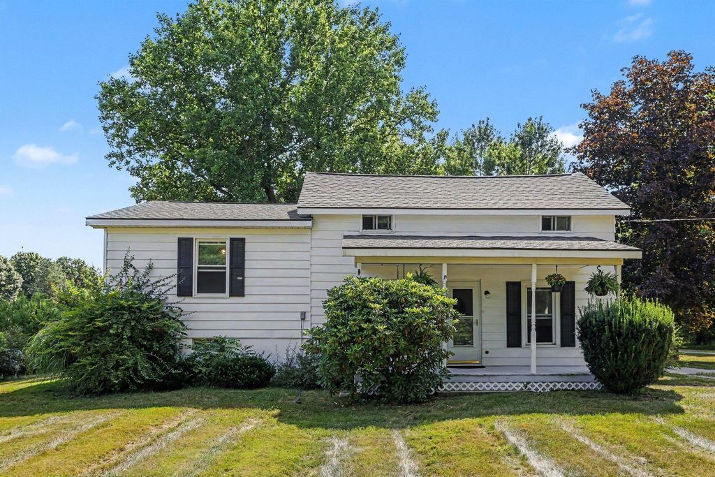 17 4th Street, Gun Plain township