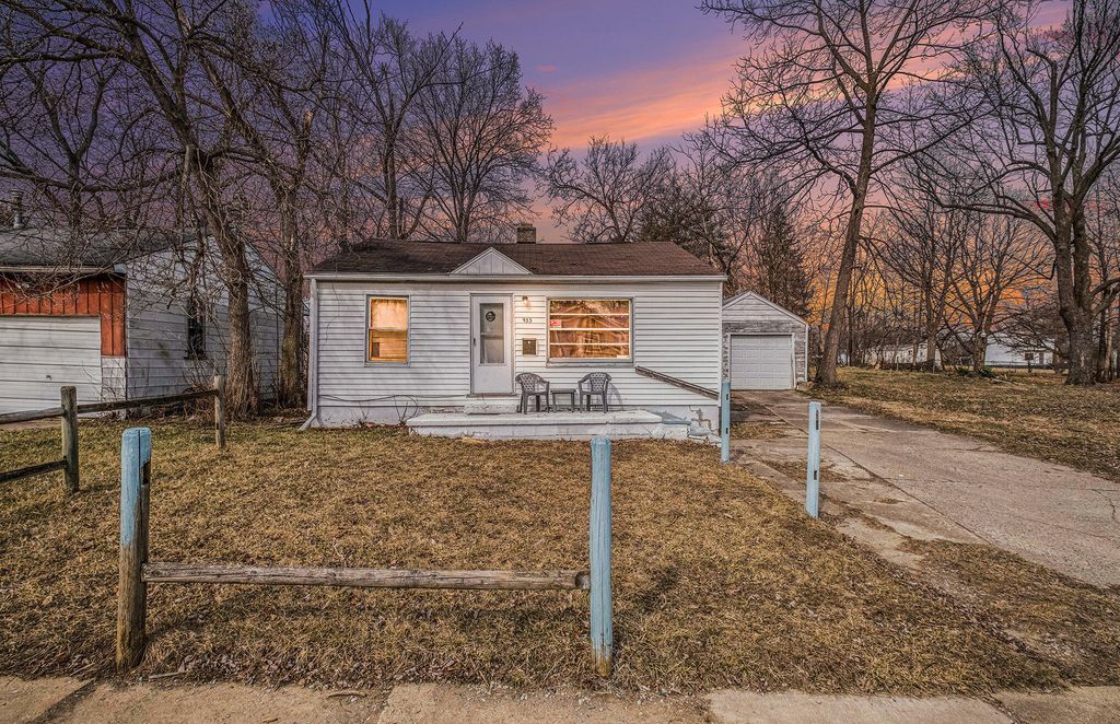 933 E Foss Avenue, Flint city