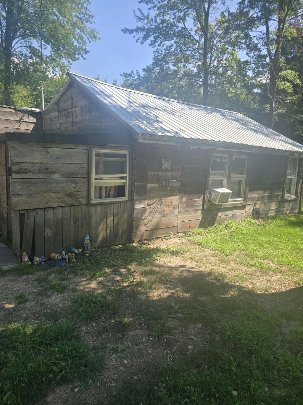 2685 S Whitney Beach Road, Billings township