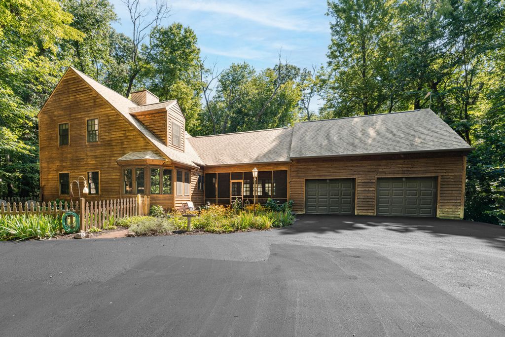 10121 W R Avenue, Texas charter township