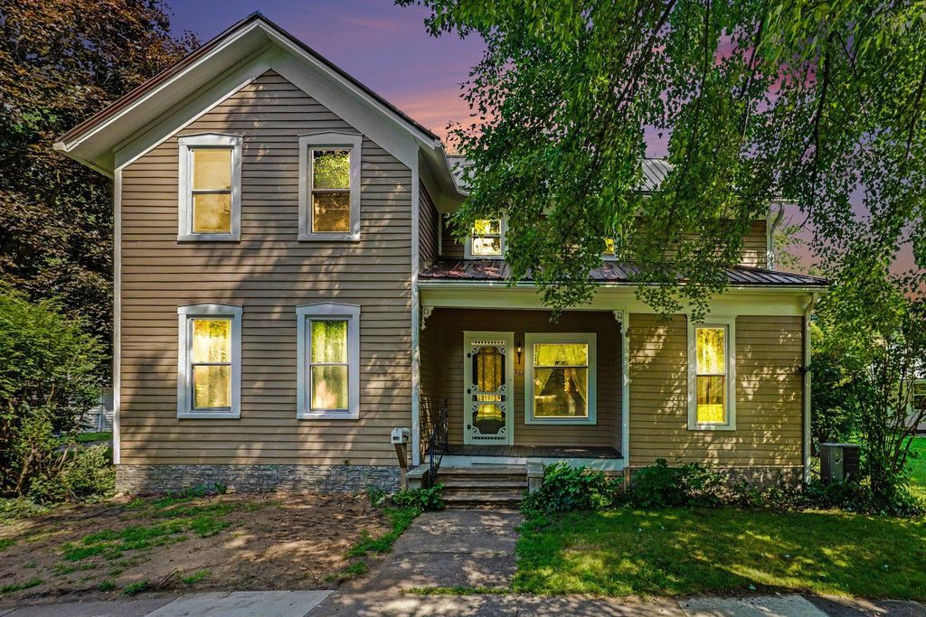 265 E 4th Street, Constantine village
