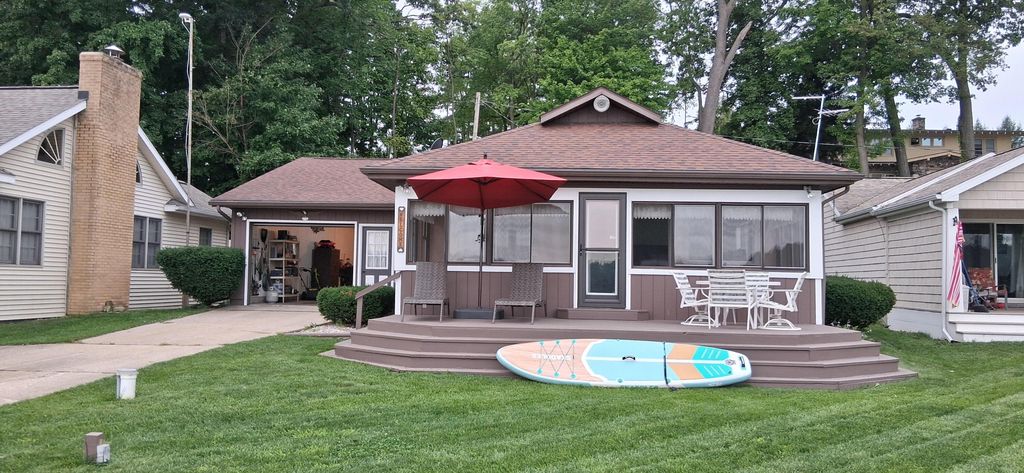 67479 Territorial Road, Lawrence township