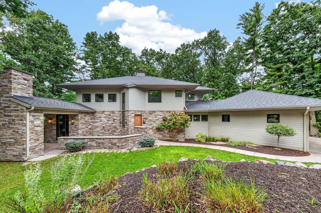 2246 Shelter Pointe Drive, Kalamazoo city