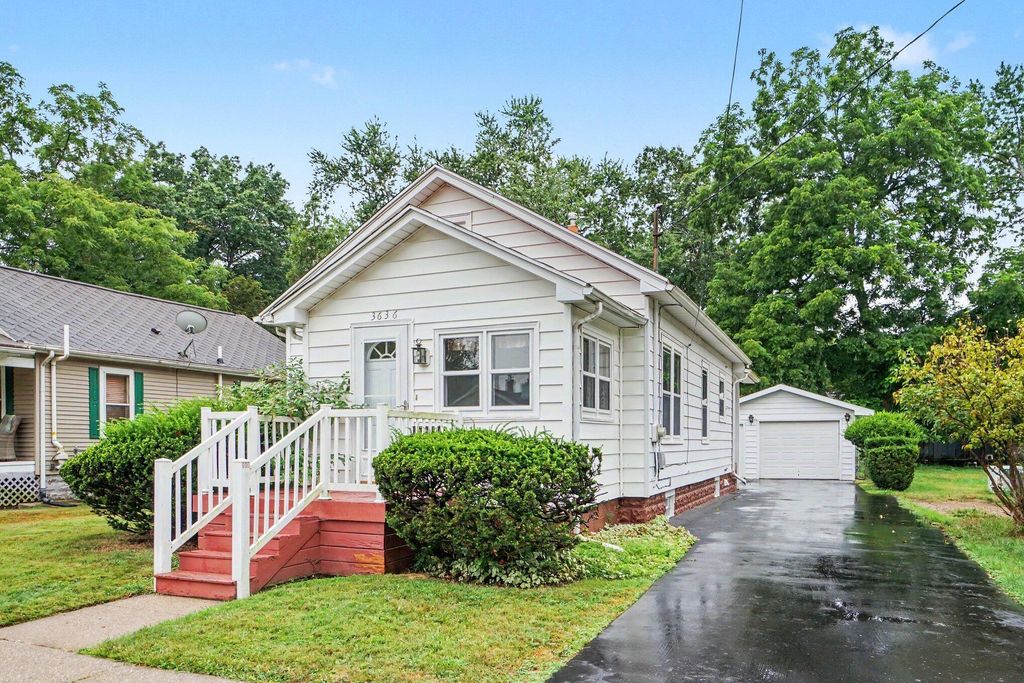 3636 Adams Street, Kalamazoo city