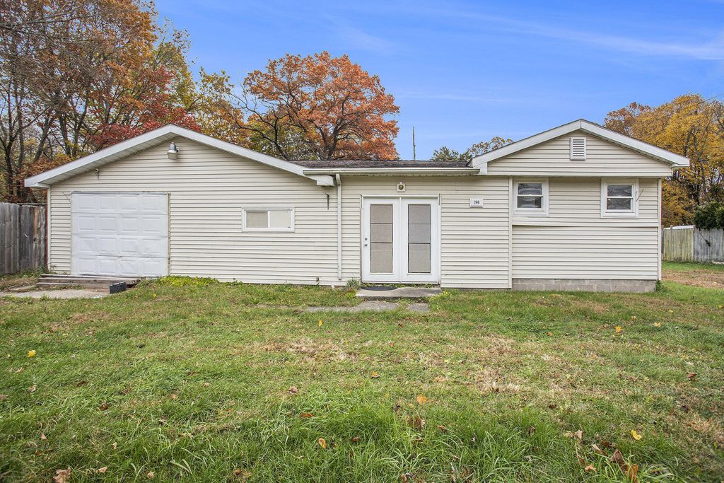 196 N Gardner Avenue, Bedford charter township
