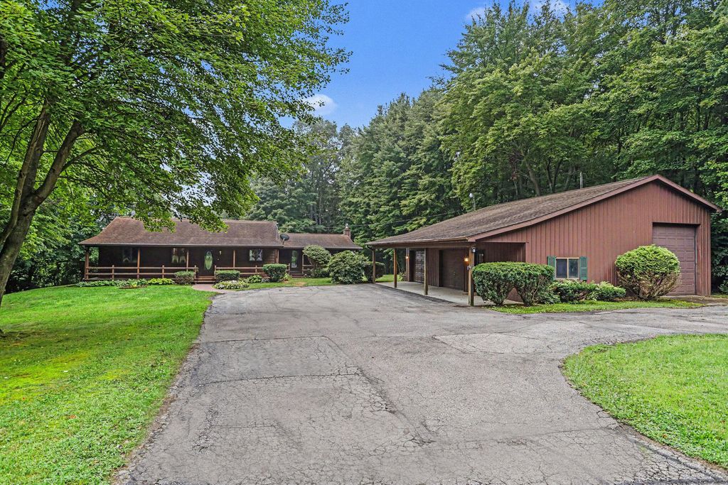 1176 Hamilton Road, Bedford charter township