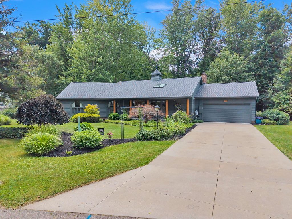 93 Lynwood Drive, Battle Creek city