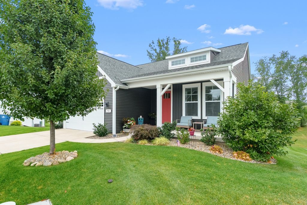 701 Janelle Court, Portage city