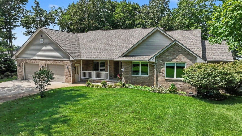 51408 Summit Street, Paw Paw township