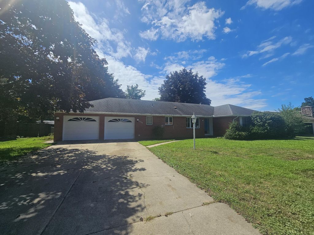 6392 Enola Avenue, Comstock charter township