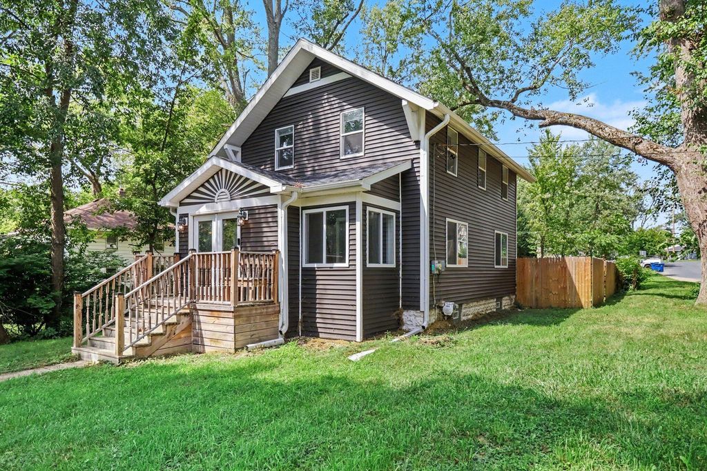 2125 Briar Place, Kalamazoo