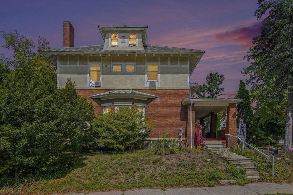 513 E Cass Street, Cadillac city
