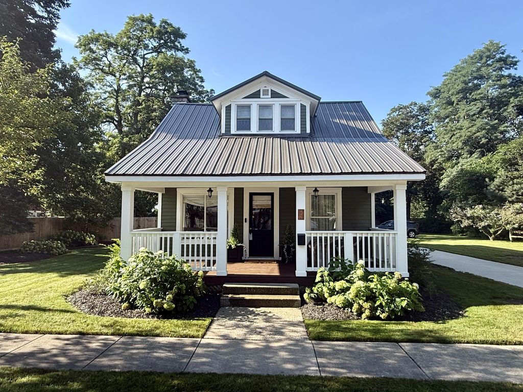 114 Cedar Street, Paw Paw village