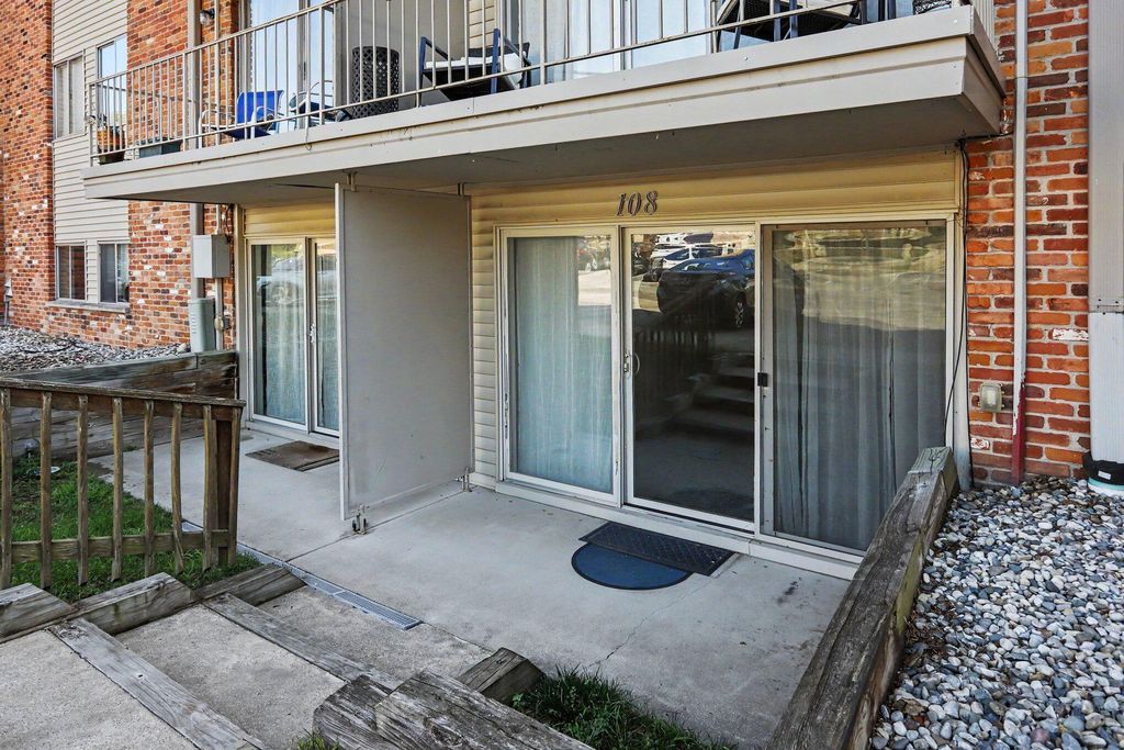 742 W Kilgore Road Unit: 108, Kalamazoo