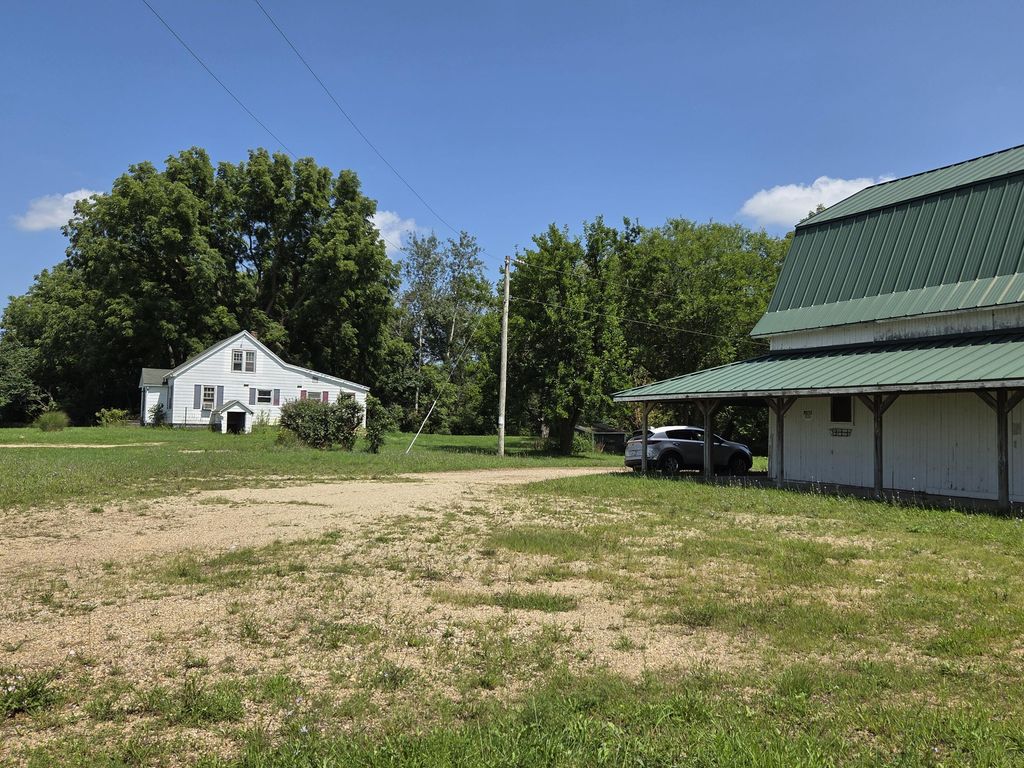 30369 M 40, Almena township