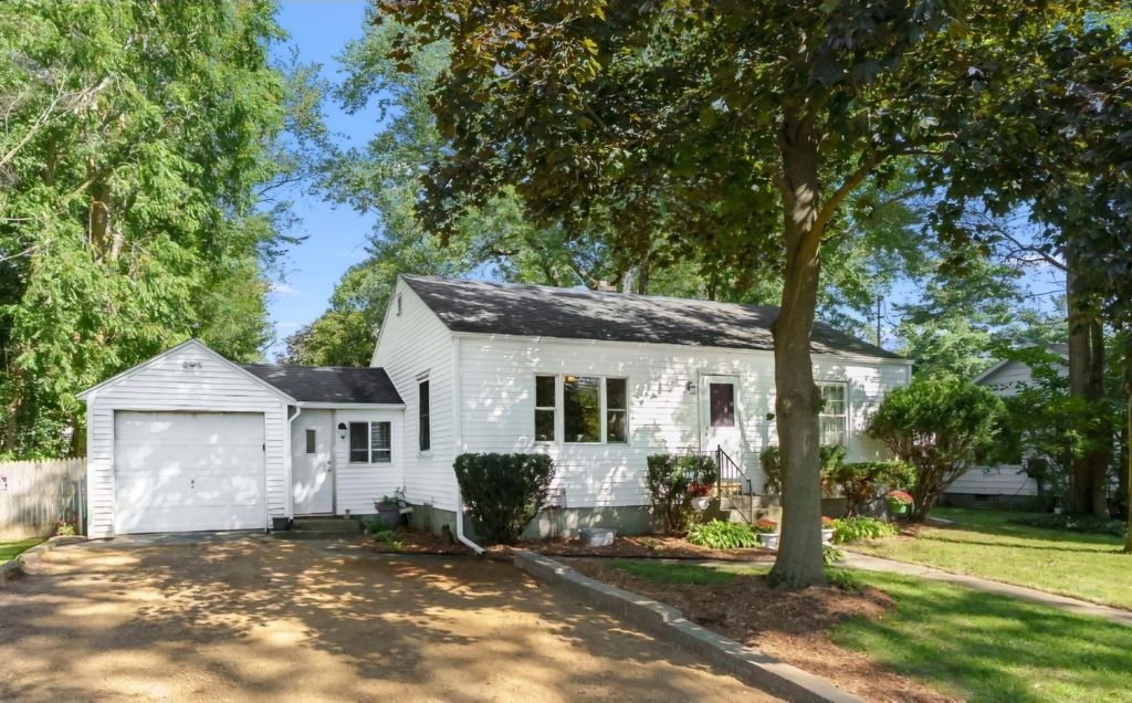 5148 Boylan Street, Cooper charter township