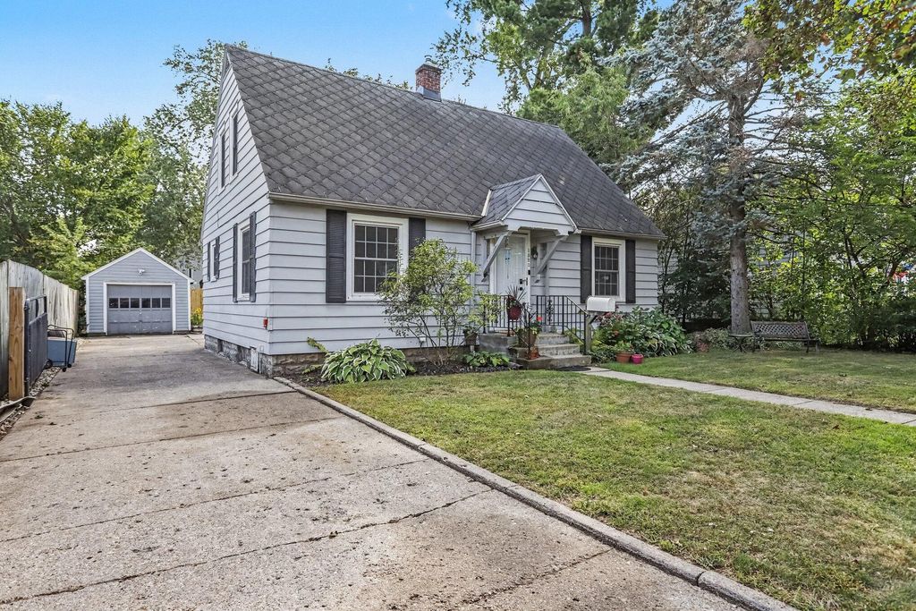 1320 Sheridan Drive, Kalamazoo city