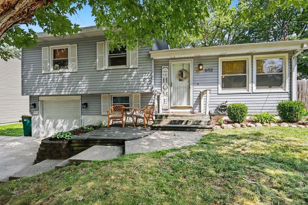 6113 Longview Street, Portage city
