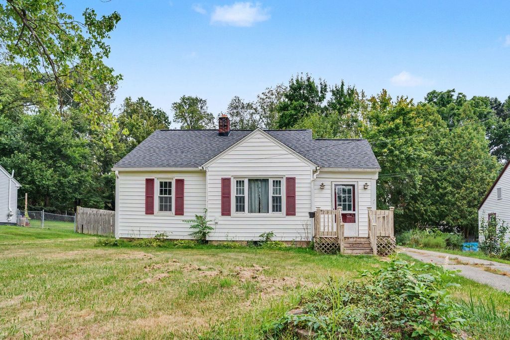 1528 Hamelink Drive, Portage city
