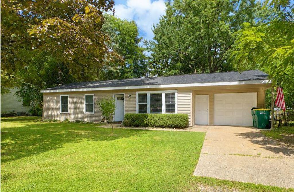 1507 Lake Avenue, Portage city