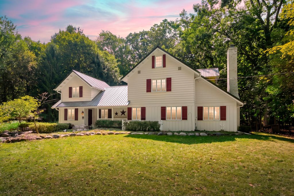 5315 Angling Road, Portage city