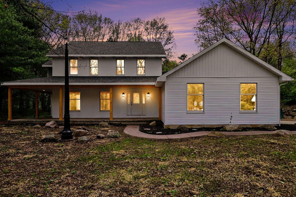 123 Old Lantern Trail, Pennfield charter township