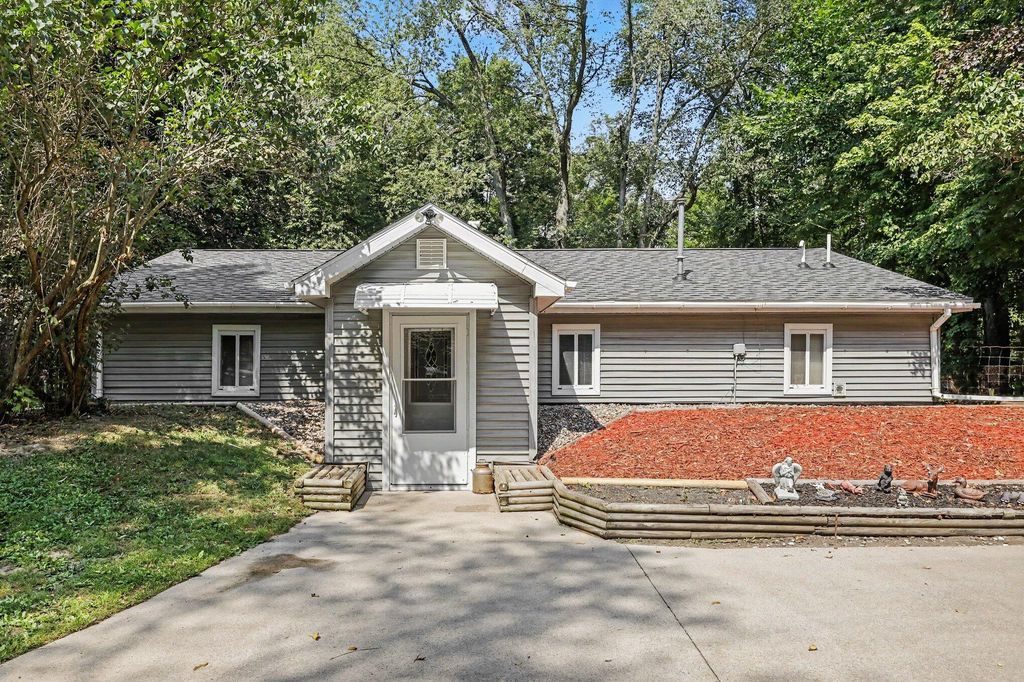15700 Lepper Road, Barry township