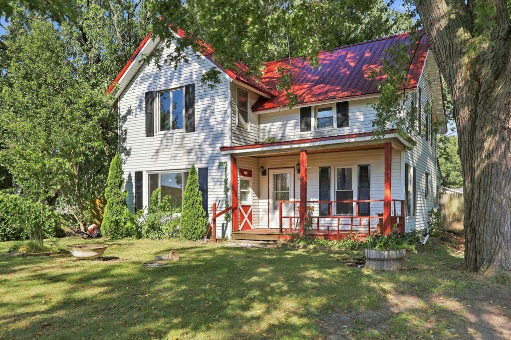 207 N Erie Street, Three Rivers