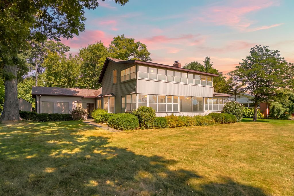 130 Waupakisco Beach, Battle Creek city