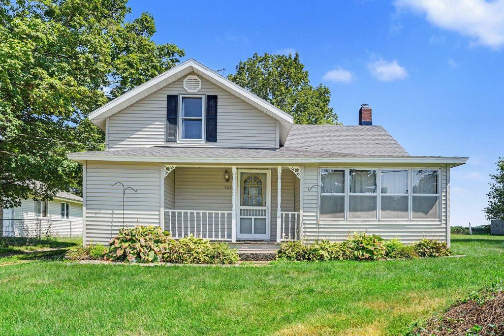 703 Best Street, Vicksburg village