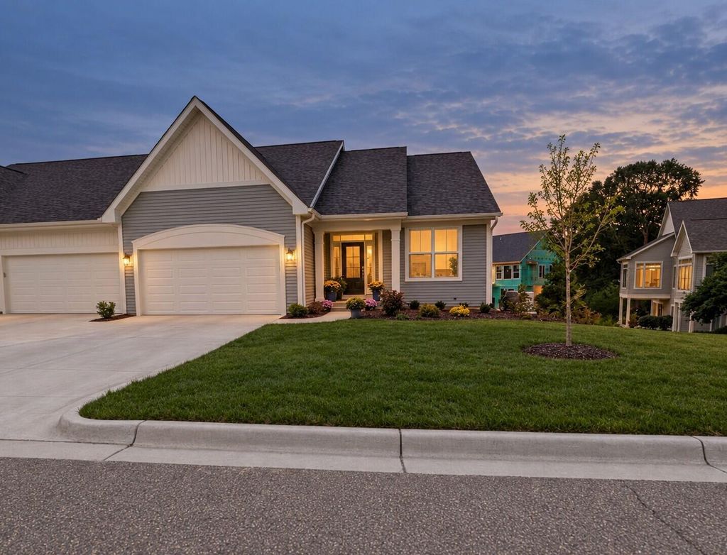 14220 Bridgeview Pointe, Vicksburg