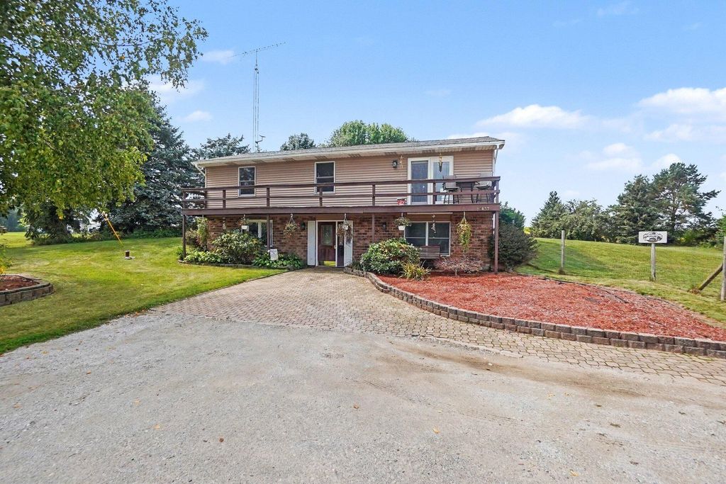 10457 S Gordon Avenue, Ashland township