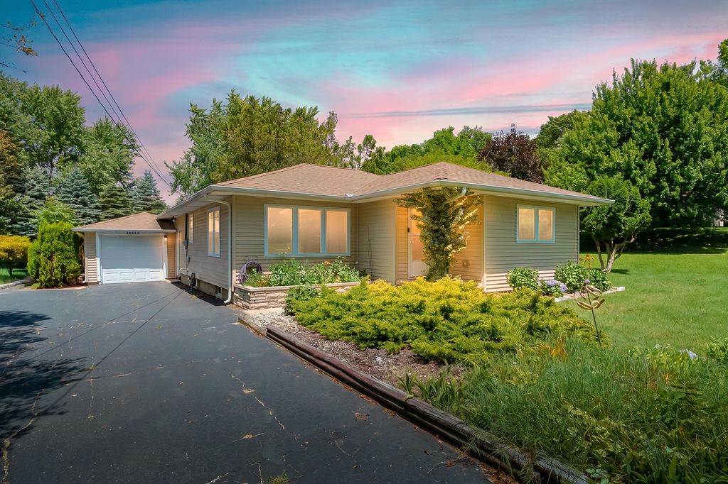 68334 Apple Lane, Keeler township
