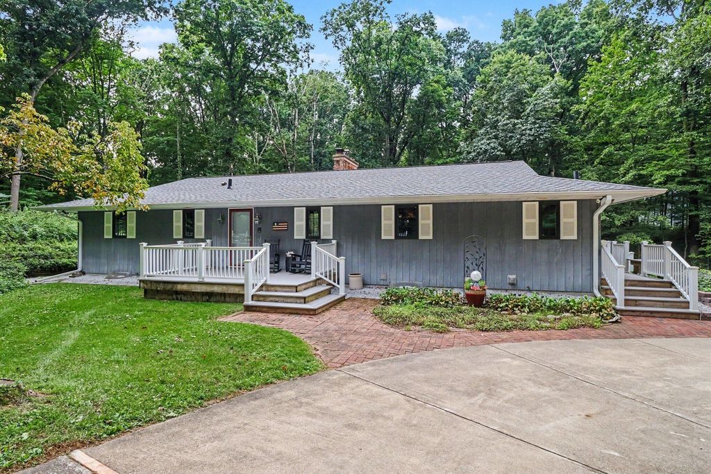 8775 W S Avenue, Schoolcraft