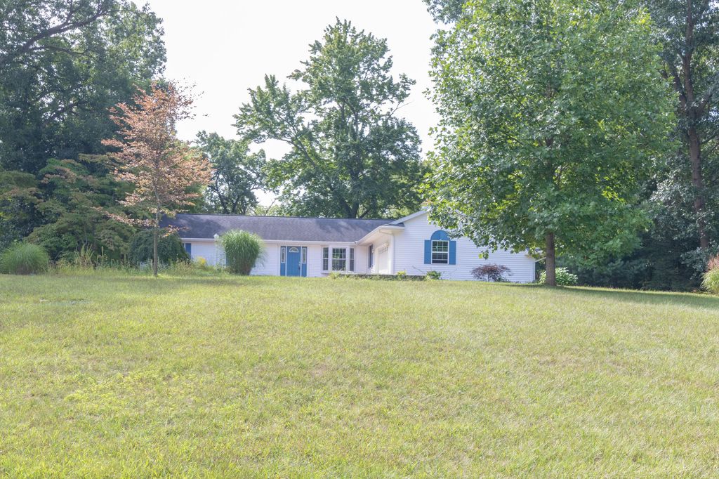 15593 Shady Lane, Three Rivers