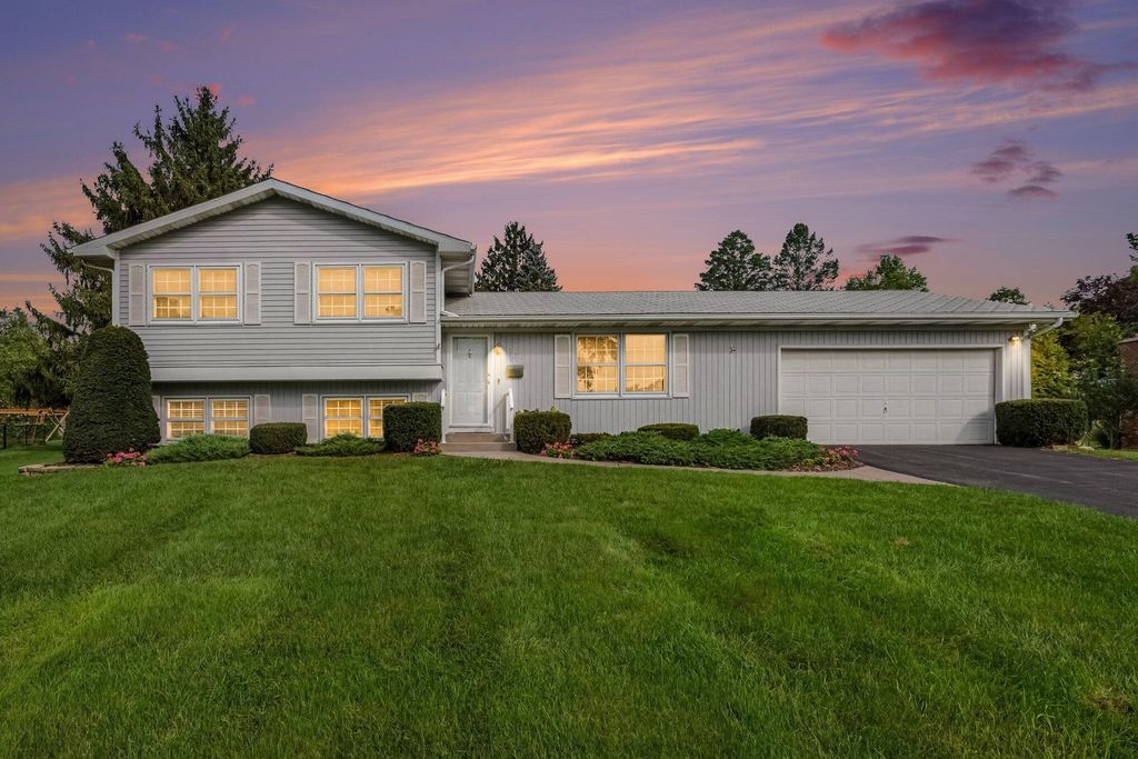 127 Sheffield Road, Battle Creek